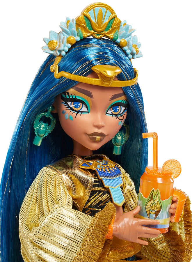MONSTER HIGH Monster Fest Doll, Cleo De Nile with Glam Outfit & Festival-Themed Accessories like Snacks, Band Poster, Statement Bag & More - Image 3