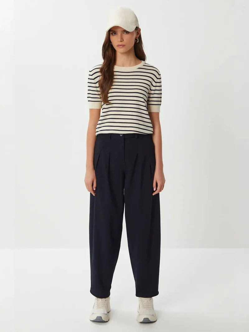 السعادة في إسطنبول ISTANBUL High Waist Pleated Tailored Trousers