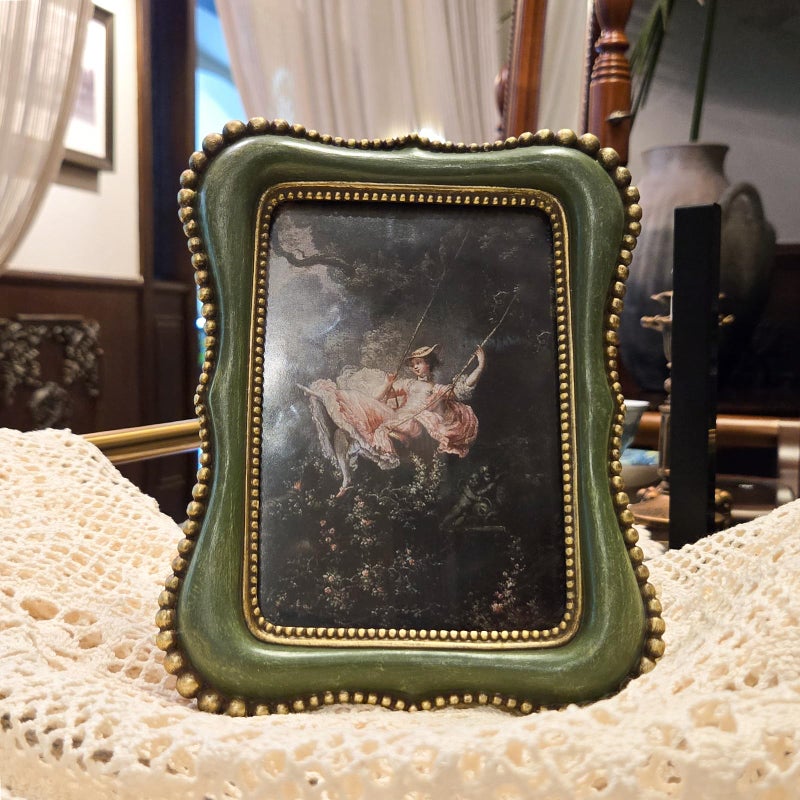 YULINK 4x6 Vintage Picture Frame, Antique Green Ornate Photo Frame, for Tabletop and Wall Display, Decorative Retro Home Decor, Old Fashioned Photo Gallery Art - Image 2