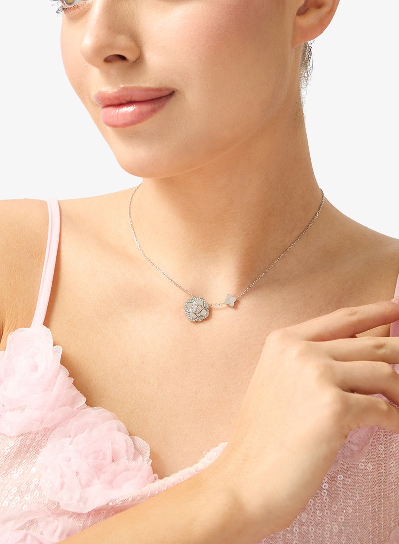 GUESS Wild Flower Logo Necklace - Image 5