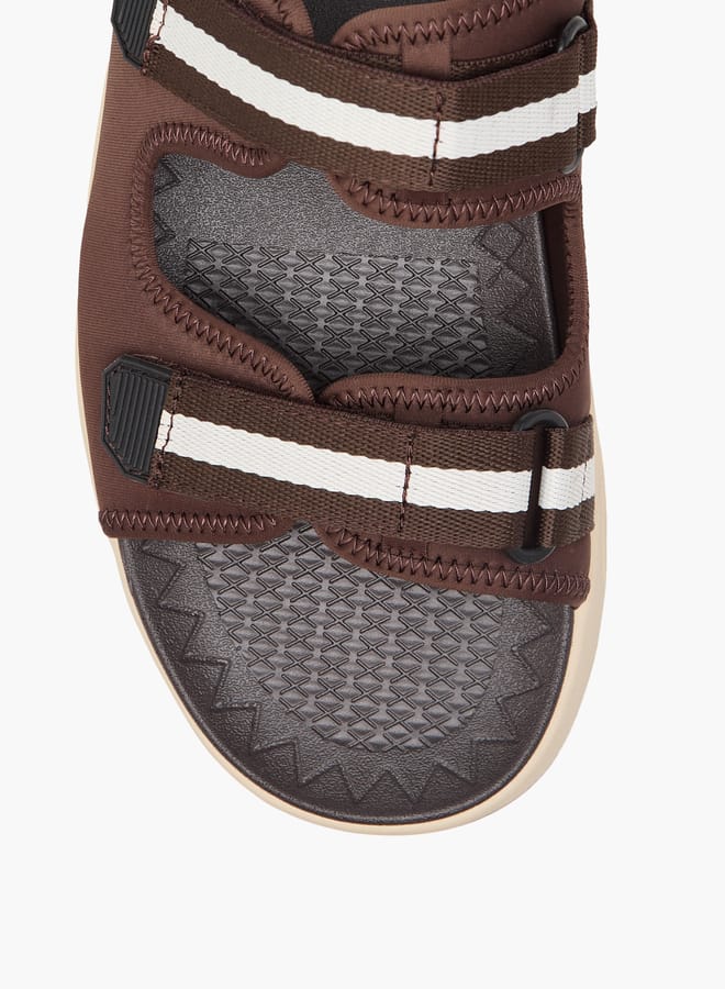 Le Confort Men Solid Slip-On Cross Strap Sandals  - Image 3