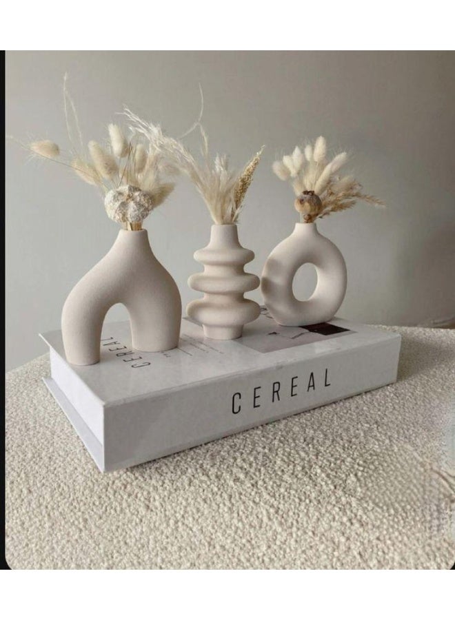 Razz Gallery This elegant 3-piece vase set combines simplicity and sophistication in white. - Image 2