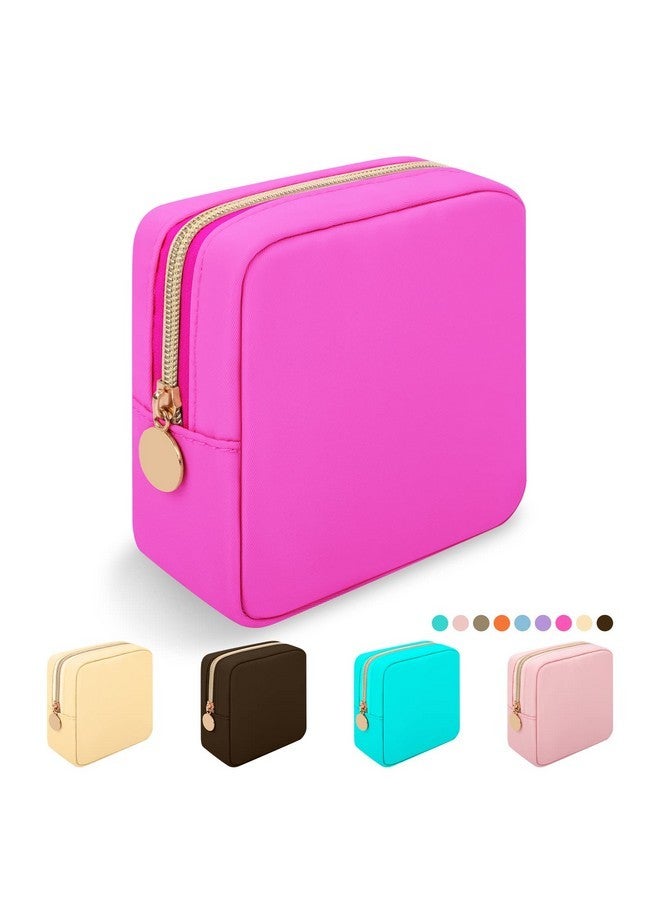 حقيبة مكياج وردية ساخنة حقيبة مكياج صغيرة من النايلون، حقيبة مستحضرات تجميل صغيرة أنيقة حقيبة مكياج مضغوطة حقيبة أدوات تواليت، محفظة مقاومة للماء بسحاب حقيبة عملات معدنية للسفر حقيبة تخزين فوط صحية للنساء والفتيات والمراهقات - Image 1