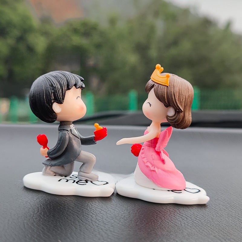 Generic Car Balloon Couple Figurines Decor Proposing Couple