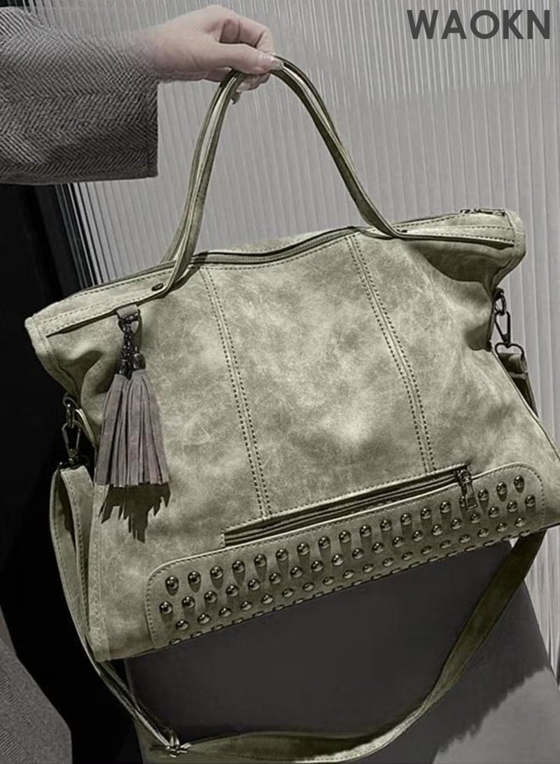دبليو أيه أو كي أن حقيبة يد نسائية بتصميم كلاسيكي، حقيبة كتف غير لامعة، حقيبة محمولة كبيرة السعة من جلد البولي يوريثان، حقيبة أنيقة للسيدات، حقيبة يد مزينة بالمسامير والشراشيب، حقيبة كتف، مناسبة للعمل والتسوق، للجنسين، لون رمادي. - Image 4