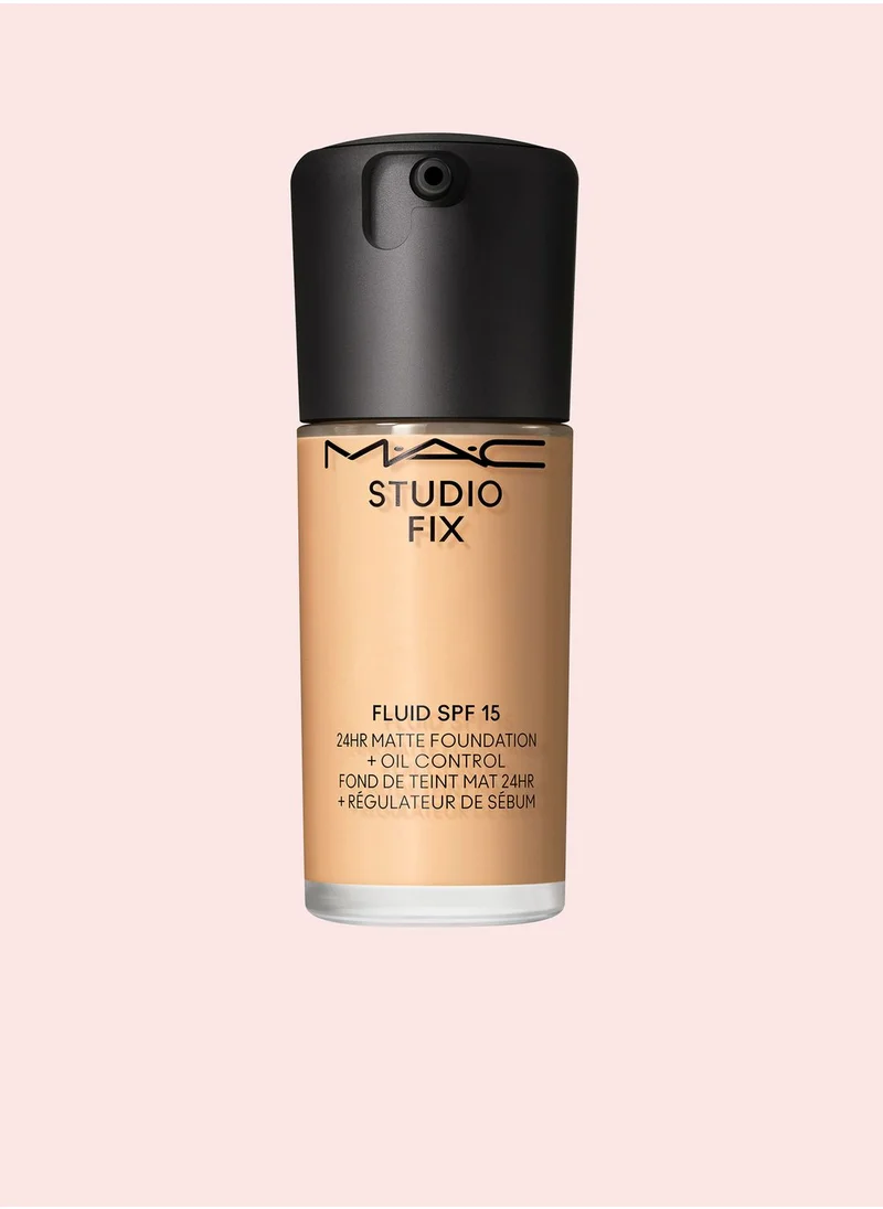 ماك كوزمتيكس Studio Fix Fluid Foundation Spf 15 - C40