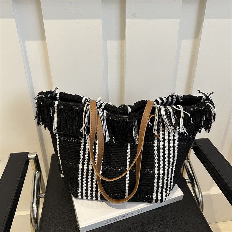 Commuter Canvas Tote Bag Fashionable Large Capacity Shoulder Tassel All-Match Woven Bag Canvas Bag - Image 2