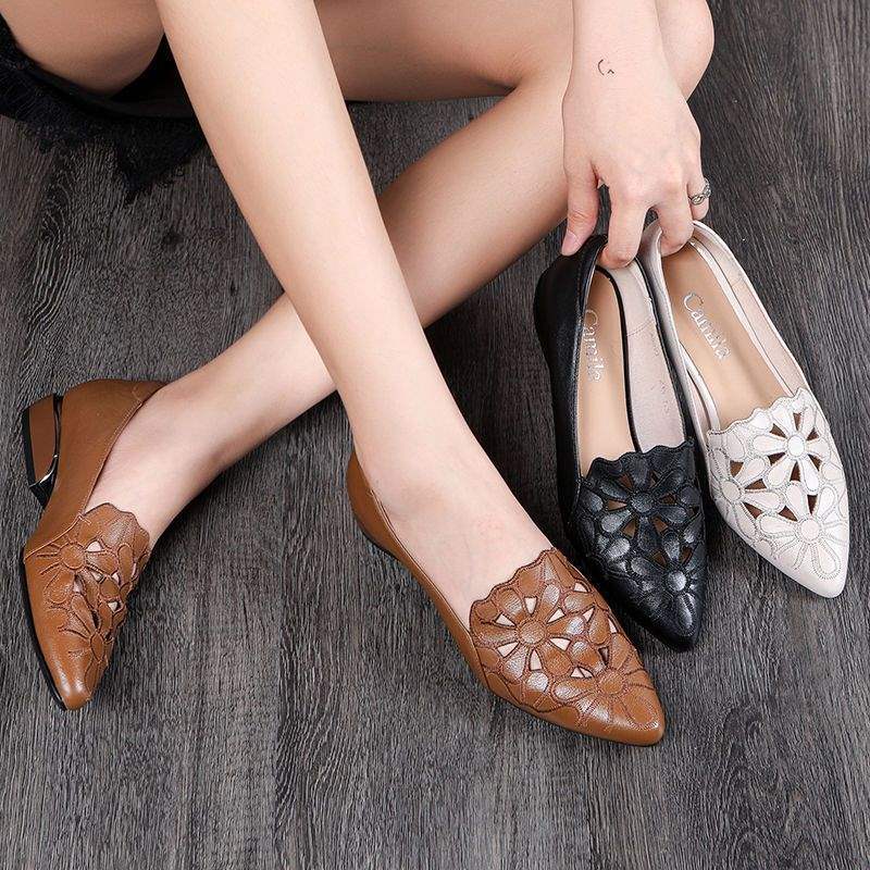 Soft Leather Soft Surface Cut Out Embroidered Flats For Women Summer And Autumn Low-Heeled Mother'S Shoes Breathable Work Women'S Sandals - Image 2