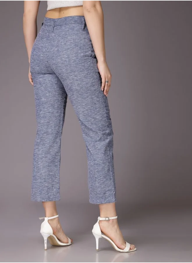 مرفوعة Women Straight Fit Solid Mid-Rise Pleated Trousers