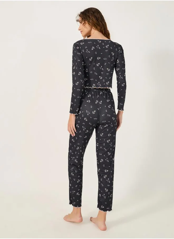 ستايلي All Over Print Ribbed Top and Pyjama Pants Set with Lettuce Edge Hem