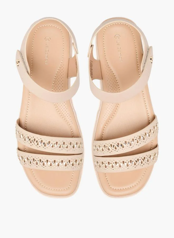 لو كونفورت Women Embellished Sandals