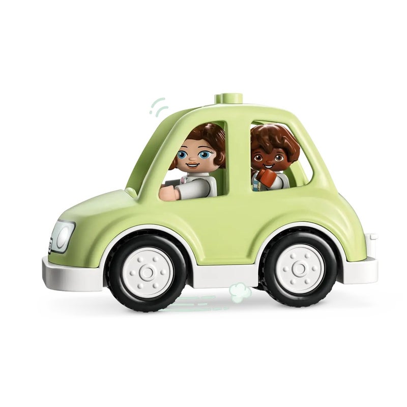 LEGO - Duplo Family House on Wheels 31 Pieces - 10986 - Image 3