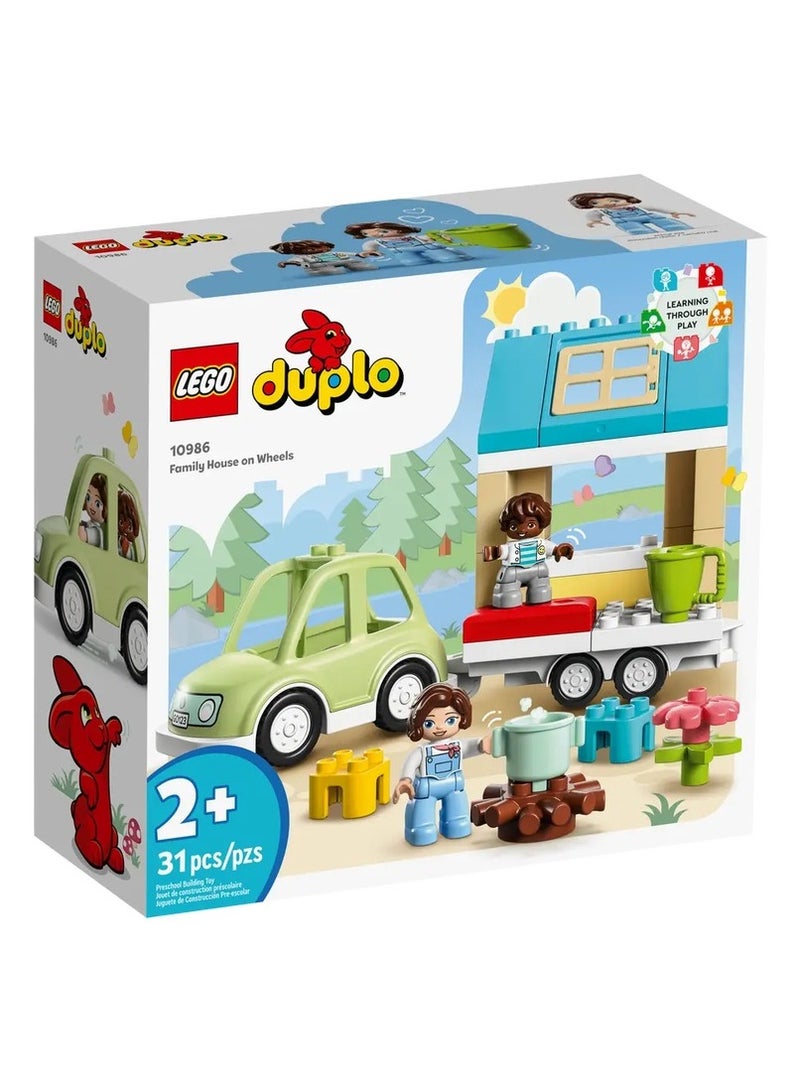 LEGO LEGO - Family House on Wheels 31 Pieces - 10986  - Image 1