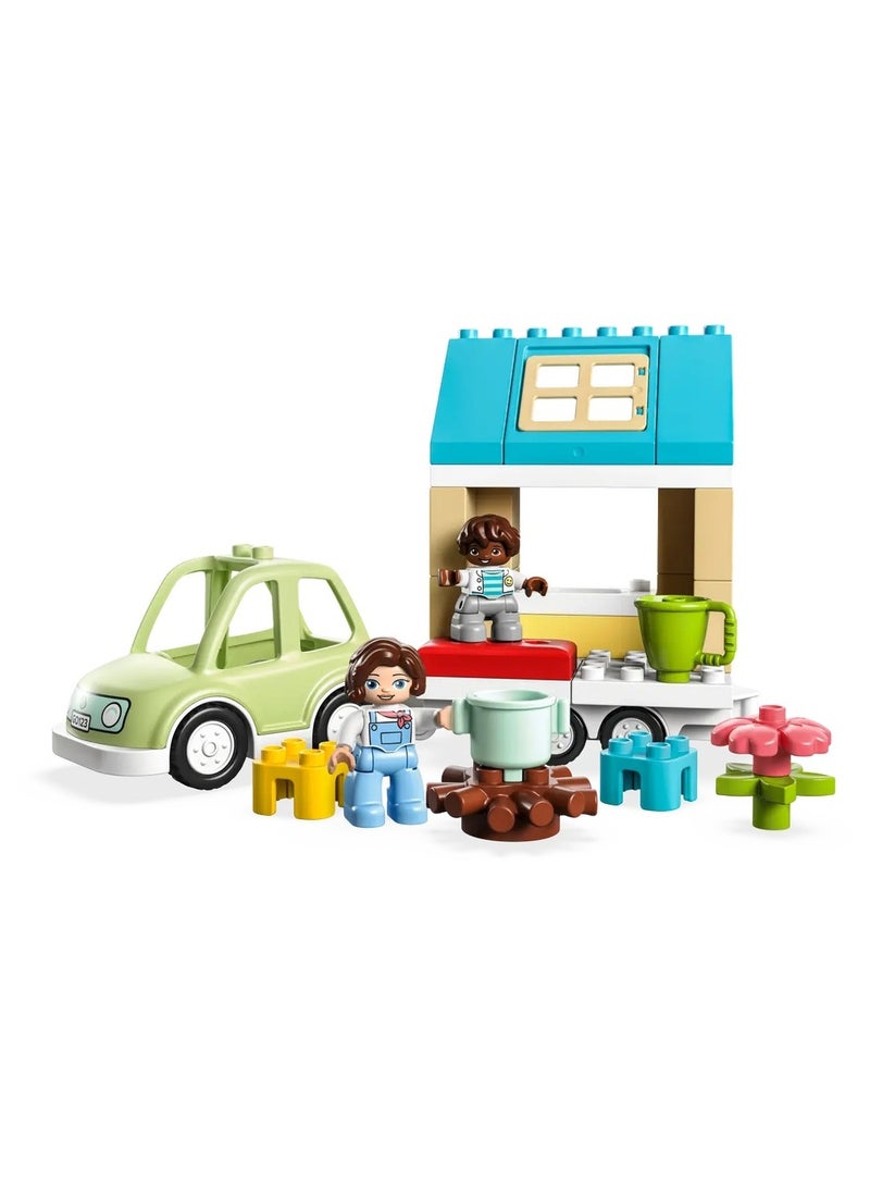 LEGO LEGO - Family House on Wheels 31 Pieces - 10986  - Image 2