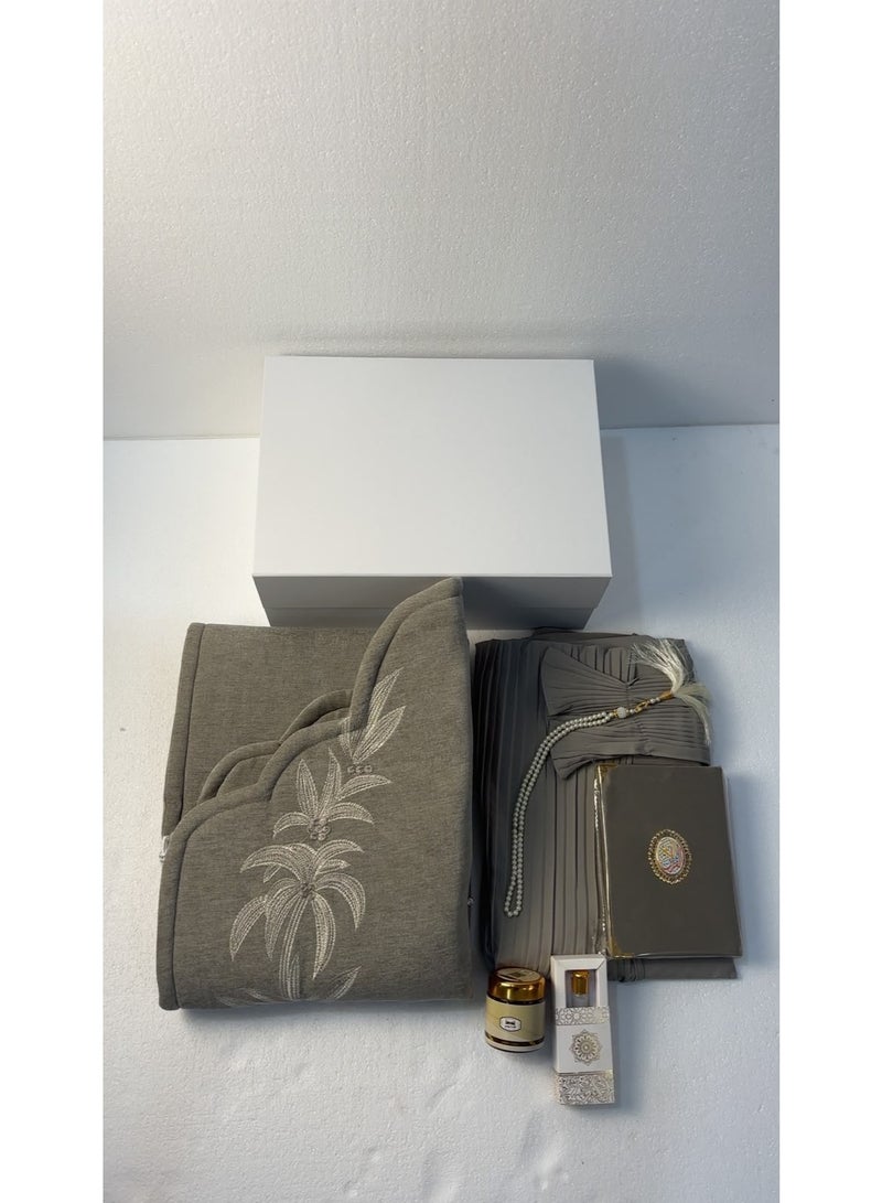 Luxury Women's Gift Set – A complete 7-piece prayer set with a personalized design. Includes: a box with a custom message, prayer rug, prayer garment, prayer beads (tasbih), Quran, musk, and loose incense (bukhoor mabthouth). - Image 1