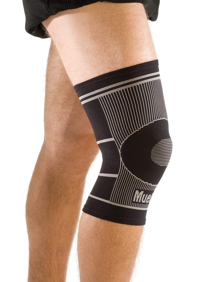 MUELLER Sports Medicine 4-Way Stretch Knee Support, Knee Pain Relief Support for Men and Women, Ideal for Arthritis, Sprains, Black, Small/Medium - Image 1