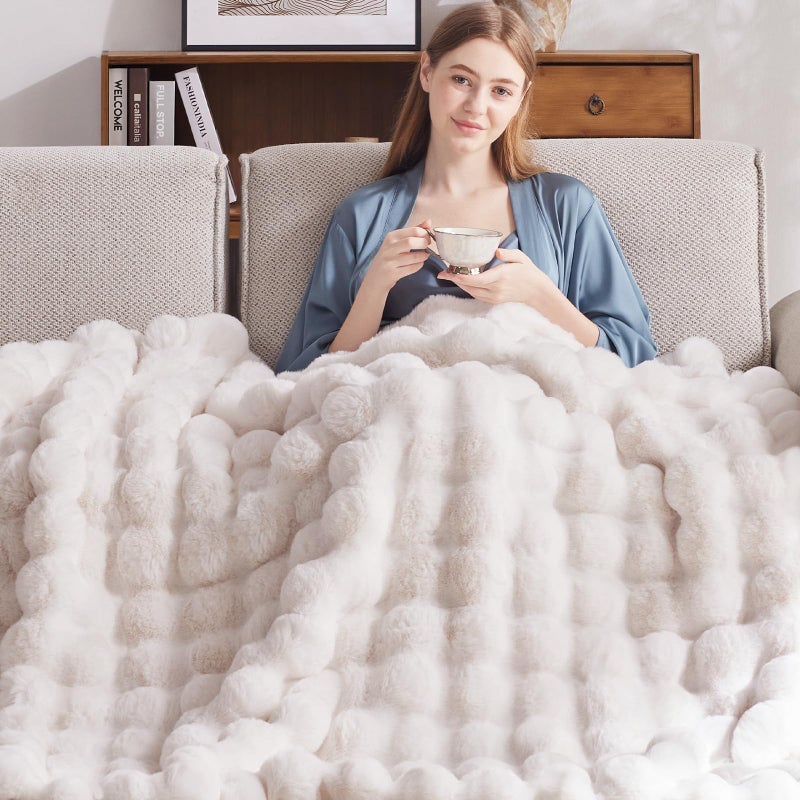 Anysay Heated Blanket Throw with 1/2/4/6/8 Hours Auto-Off 10 Heat Level, 50'' * 60'' Cozy Faux Rabbit Fur Bubble Electric Blanket with Overheat Protection(White) - Image 3