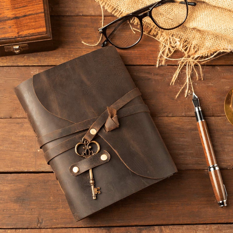 NomadCraftsCo. دفتر جلد عتيق - دفتر ورق قديم مصنوع يدويًا بحواف ممزقة - دفتر كتاب الظلال - دفتر رسم جلد - هدية رائعة (بني عتيق، 7.5"x5.5") - Image 2
