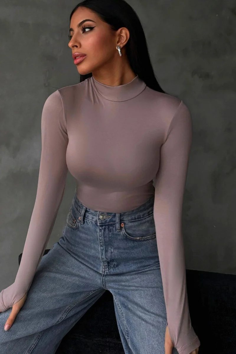 بيبانتولون BIPANTOLON Women's Slim Fit Half Turtleneck Bodysuit