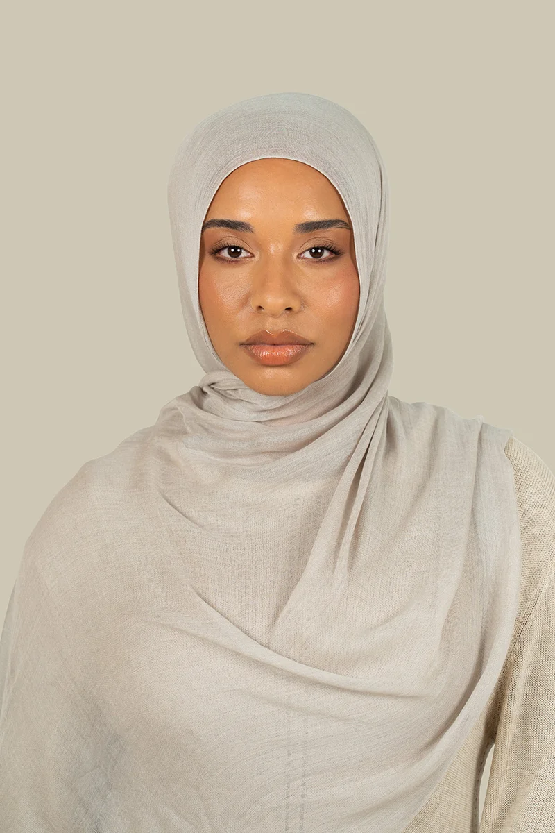 سيلكروز حجاب مودال حرير رمادي ريشي