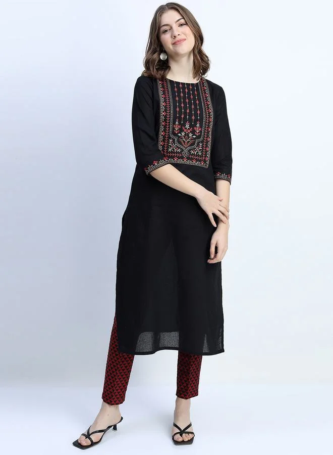 فيشود Embroidered Straight Fit Kurta by Styli