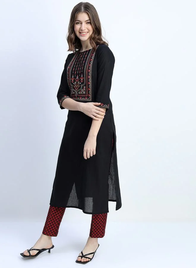فيشود Embroidered Straight Fit Kurta by Styli