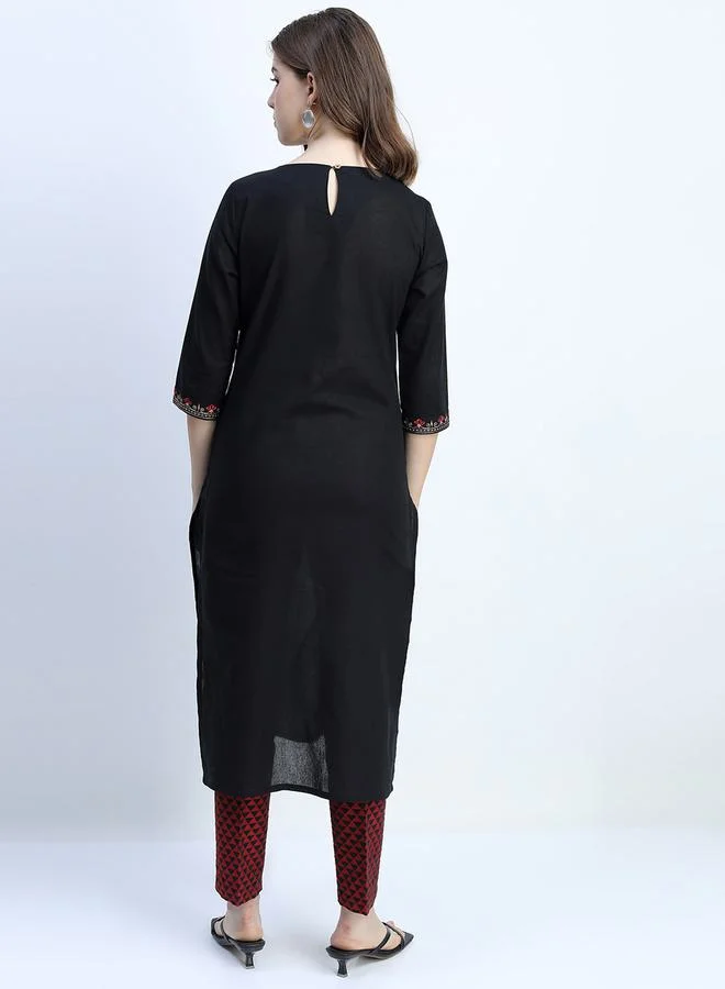 فيشود Embroidered Straight Fit Kurta by Styli