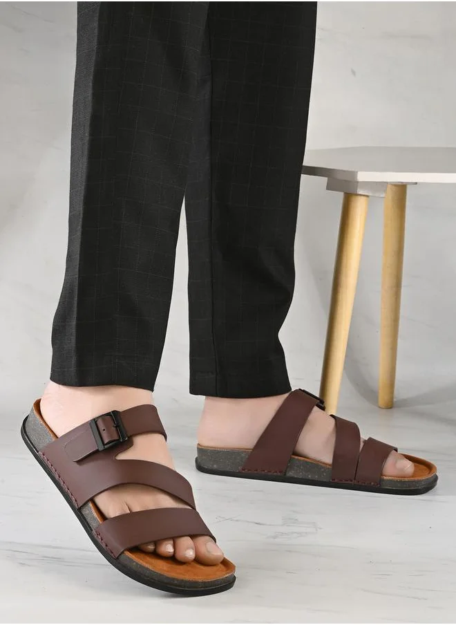 ستايلي Platform Sole Double Band Buckle Detail Sandals