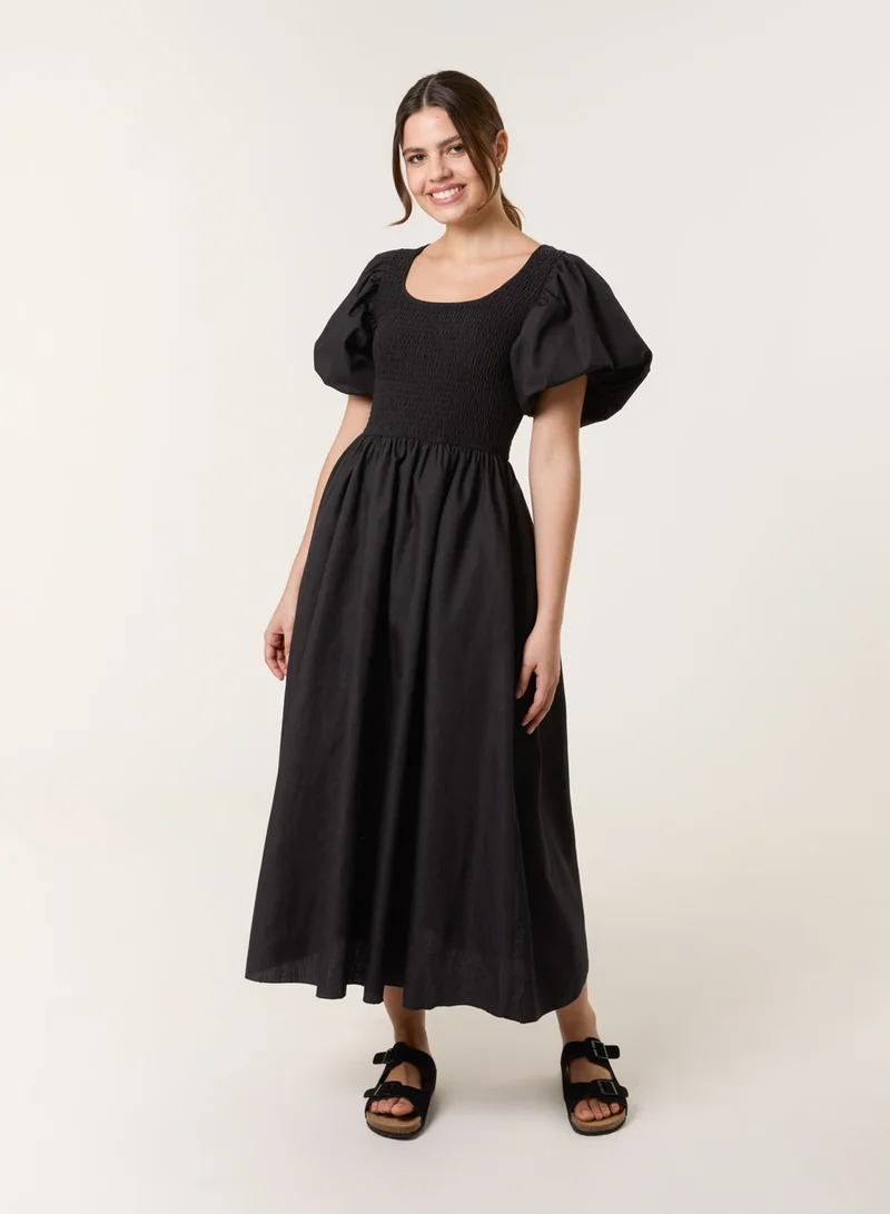 بلو فانيلا فستان ميدي بنسيج مختلط وأكمام منفوشة