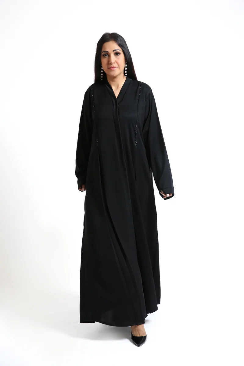 نيكياس عباية نيدا مع تطريز كريستال أمامي يدوي