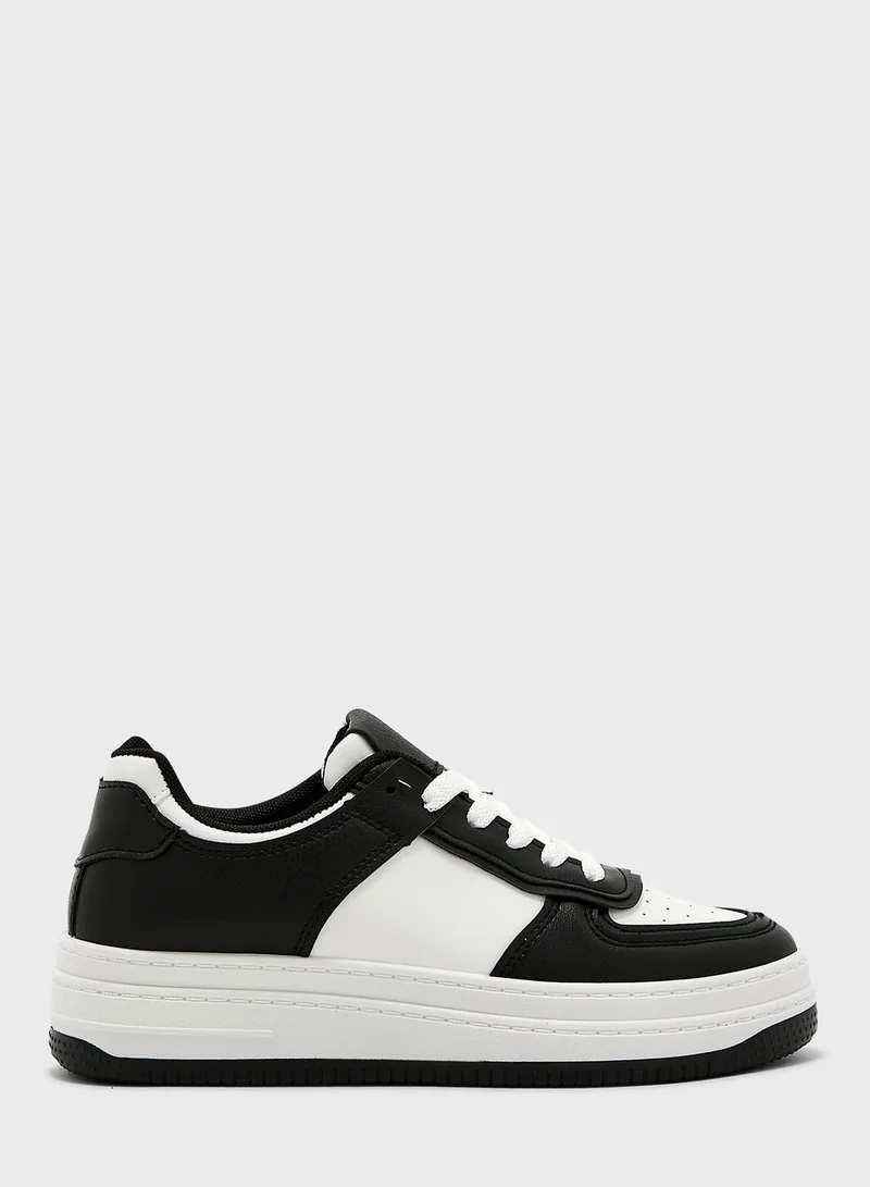 Ginger Platform Sneakers In Black