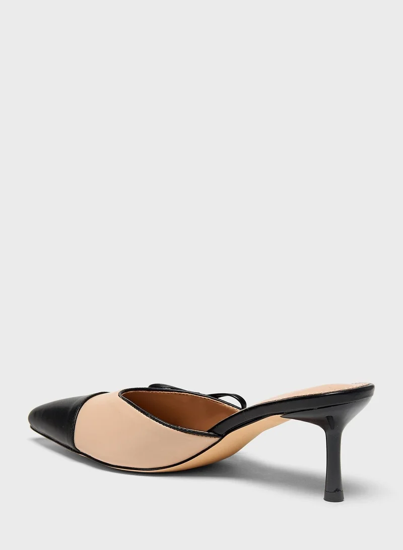 shoexpress Pointed Toe Pumps