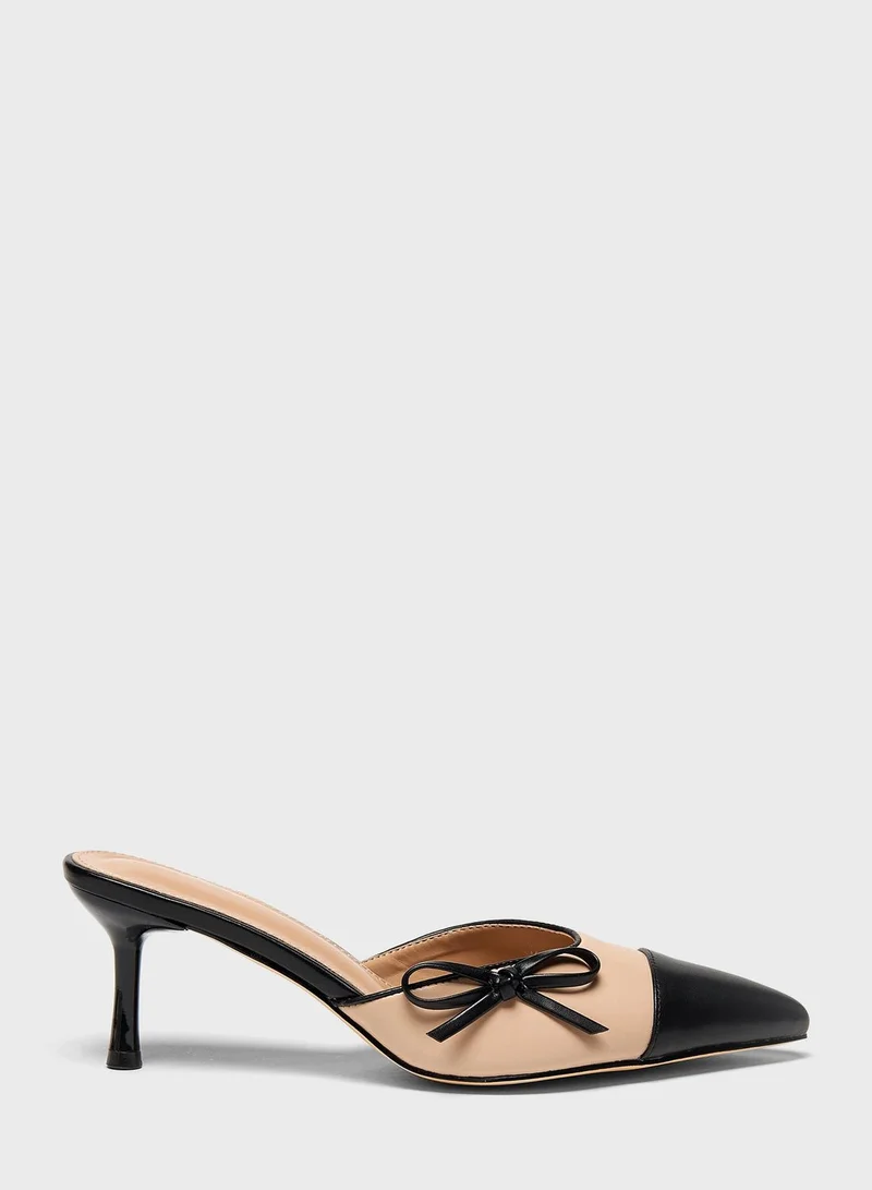 shoexpress Pointed Toe Pumps