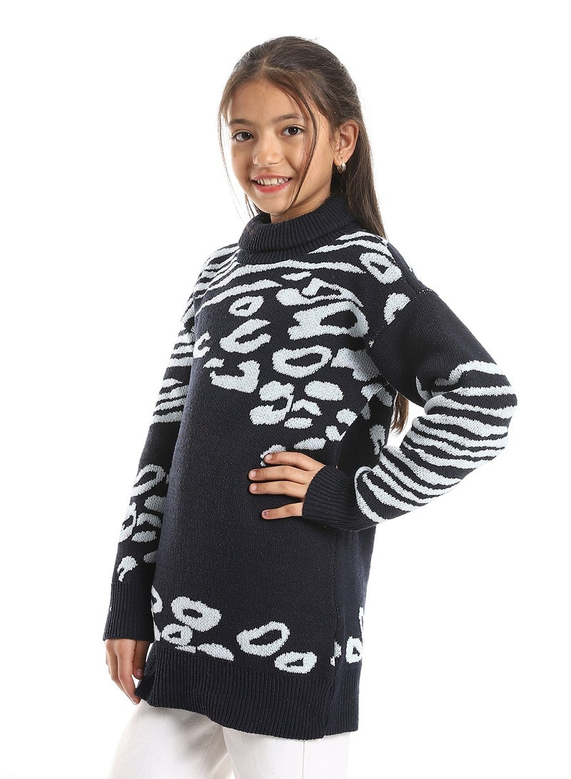 Caesar Girls' turtleneck pullover with circle and stripe patterns  - Image 2