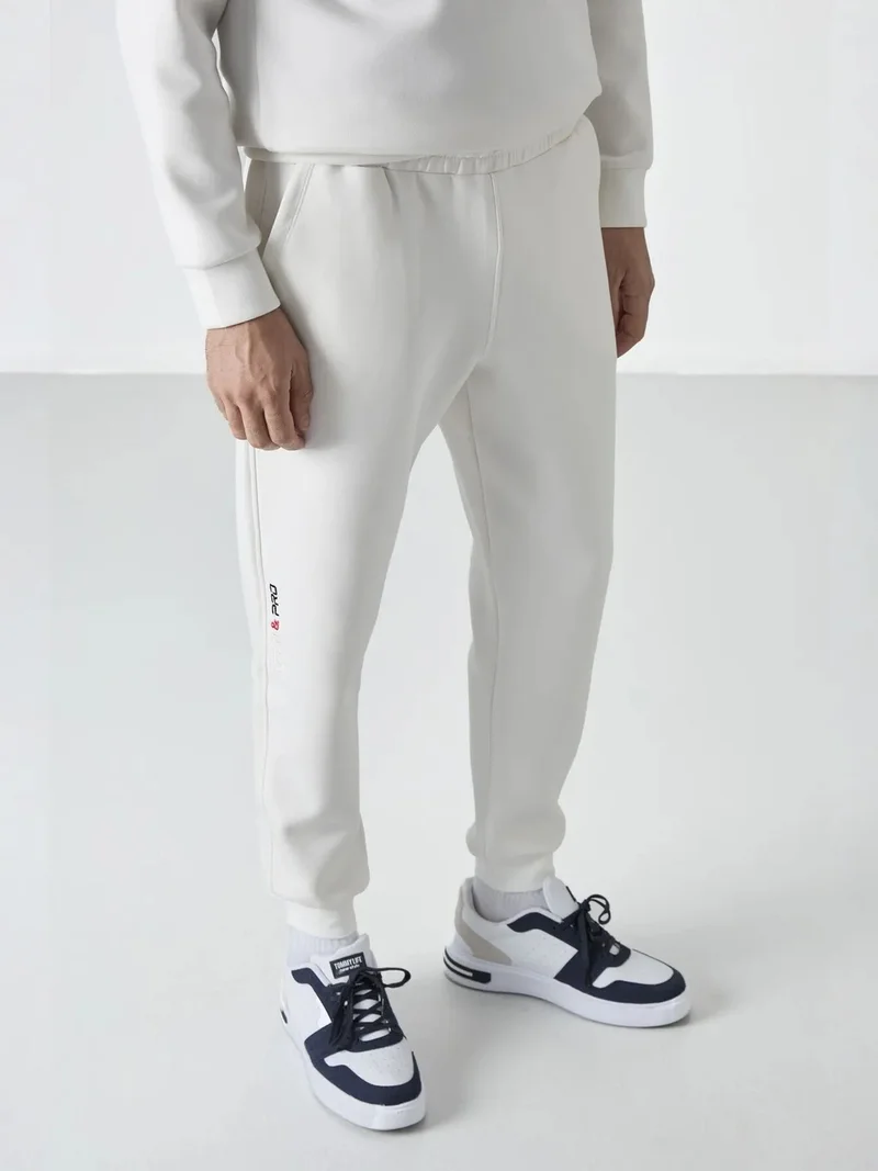 تومي لايف TOMMY Men's Slim Jogger Sweatpants