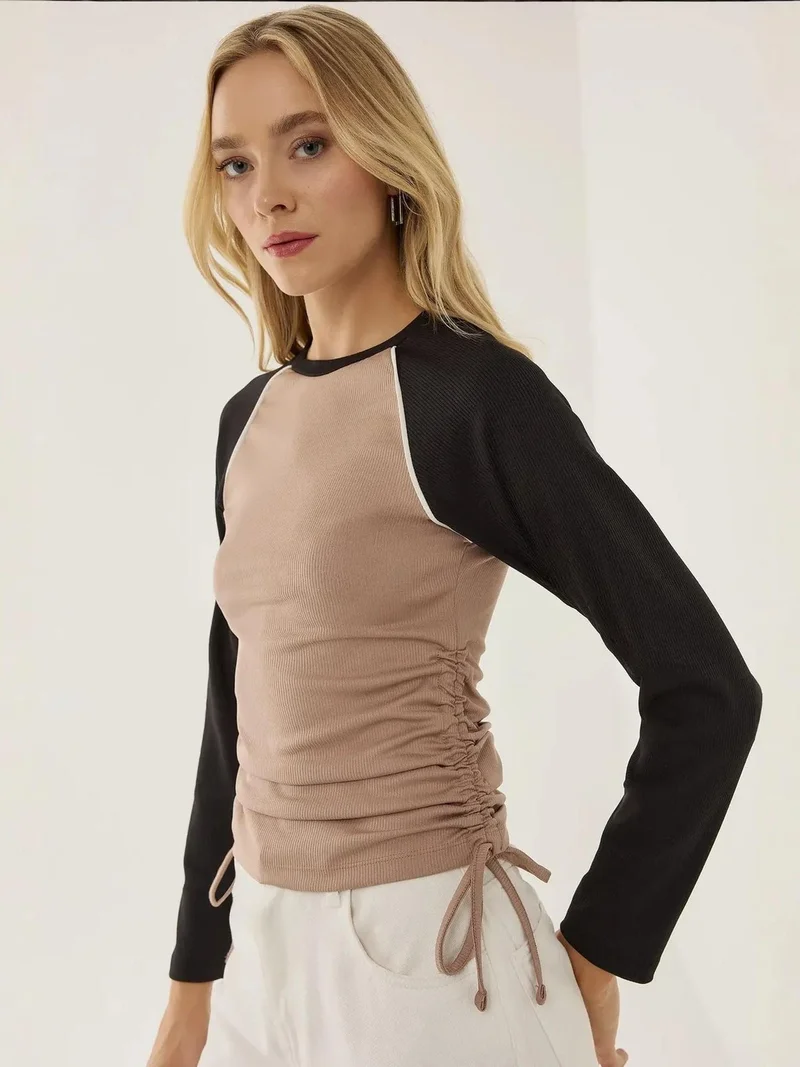 هيكاب بلوزة بياقة مستديرة بألوان متدرجة