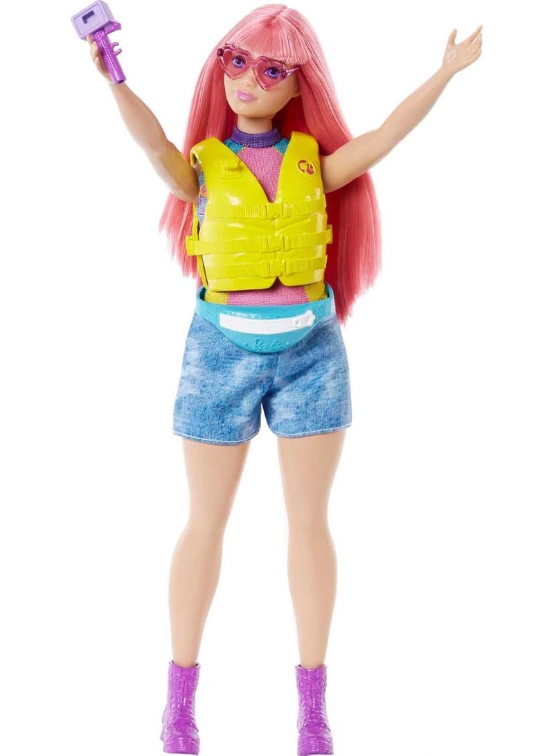 Barbie It Takes Two Camping Playset with Daisy Doll (Curvy with Pink Hair, 11.5 in), Pet Puppy, Kayak & Camping Accessories, Gift for 3 to 7 Year Olds - Image 3