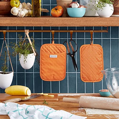 KitchenAid Asteroid Pot Holder 2Pack Set Honey 7x10 - Image 3