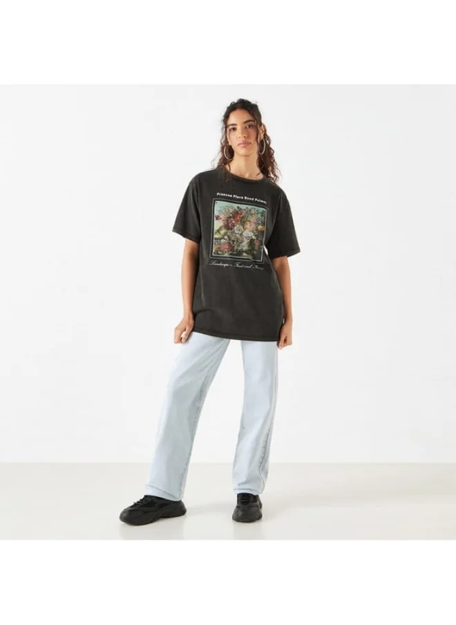 SP Characters Embellished T-shirt with Crew Neck and Short Sleeves