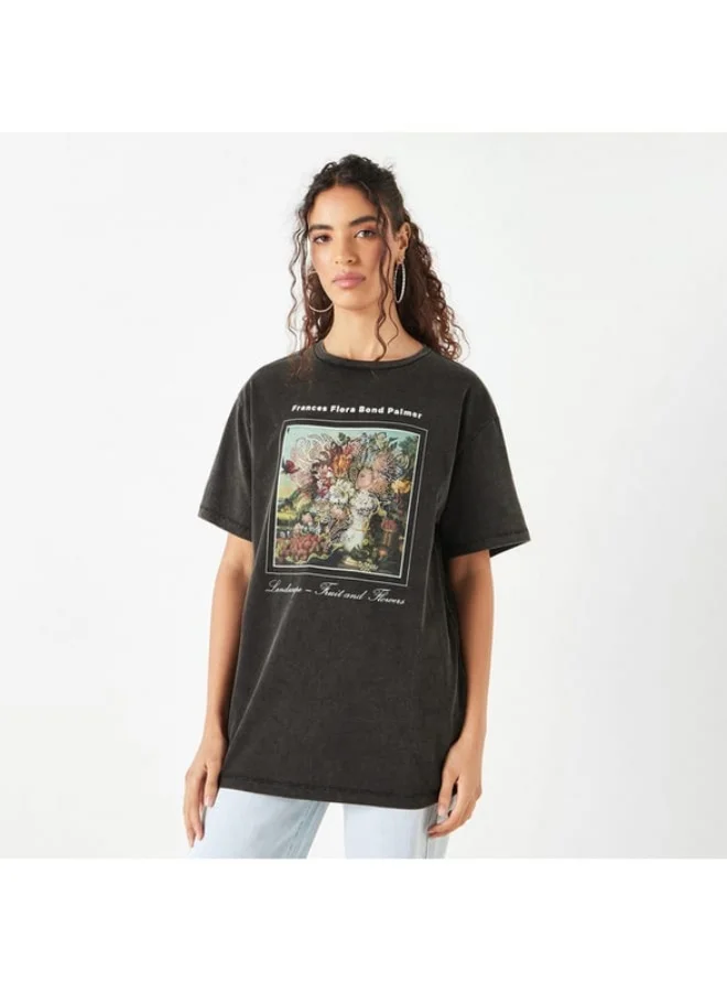 SP Characters Embellished T-shirt with Crew Neck and Short Sleeves