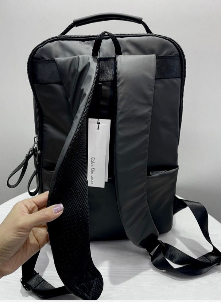 CALVIN KLEIN JEANS PLUS Calvin Klein Jeans Men's Black Backpack - Signature Logo  - Image 4