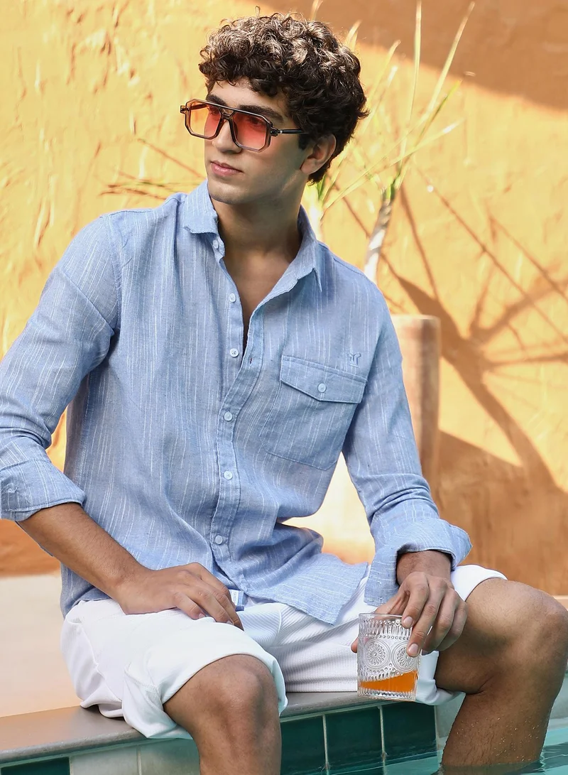 كامبوس سوترا قميص رجالي بنقشة جاكار بخيوط - ياقة عريضة، أكمام طويلة بأساور، إغلاق بأزرار، حافة منحنية، جاكار مجرد، نسيج منسوج للاستخدام اليومي والكاجوال - أزرق فاتح