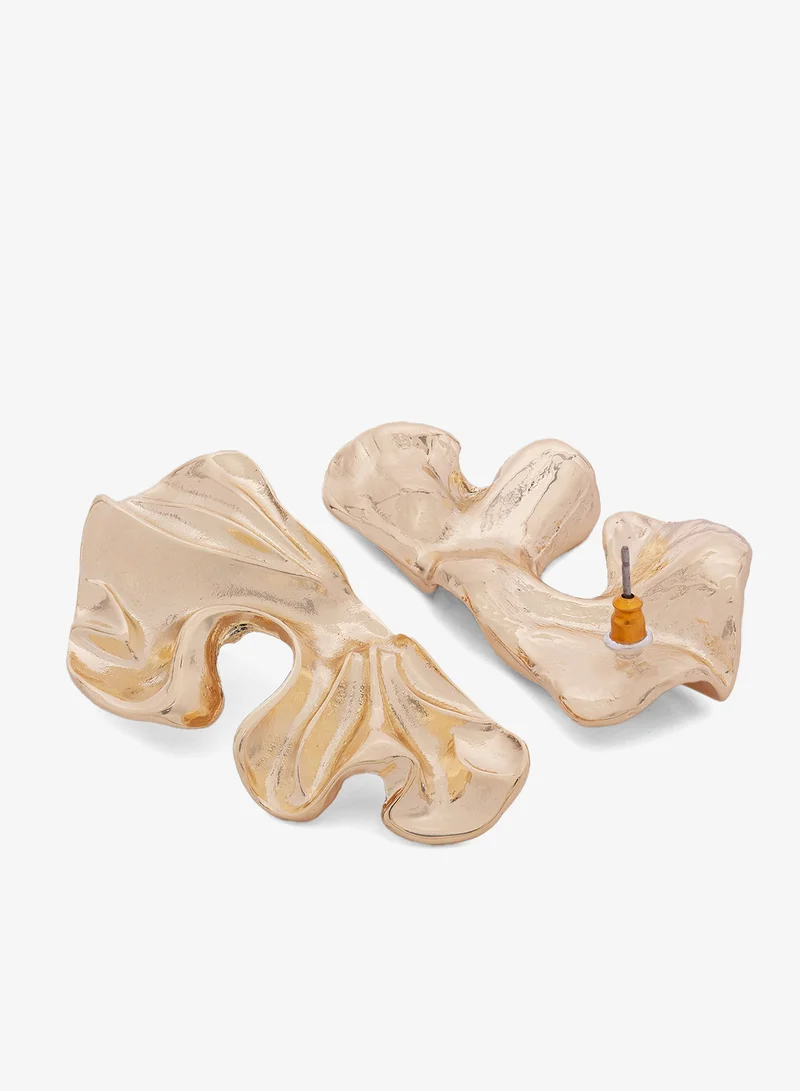 جينجر Chunky Asymmetical Gold Earrings