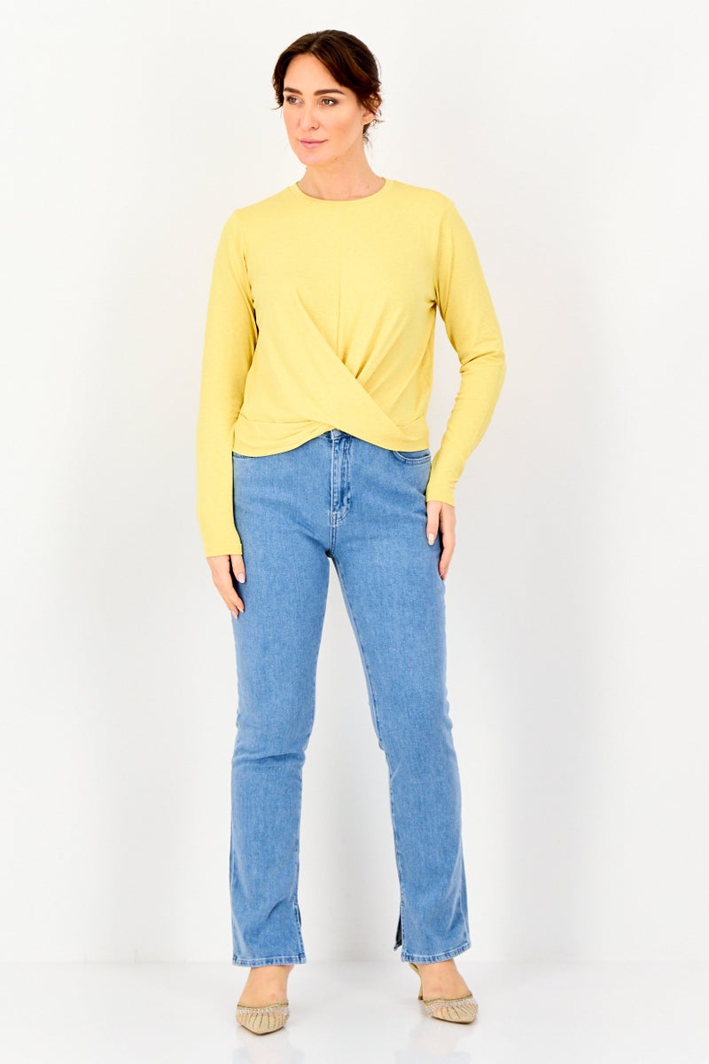 VERO MODA تي شيرت نسائي بأكمام طويلة من فيرو مودا، ياقة دائرية، بلون أصفر - Image 4