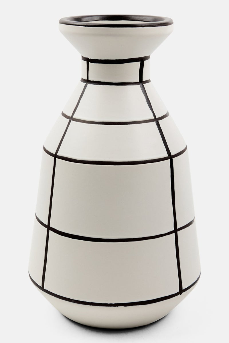 Muy Mucho Ceramic Flower Vase, White  - Image 1