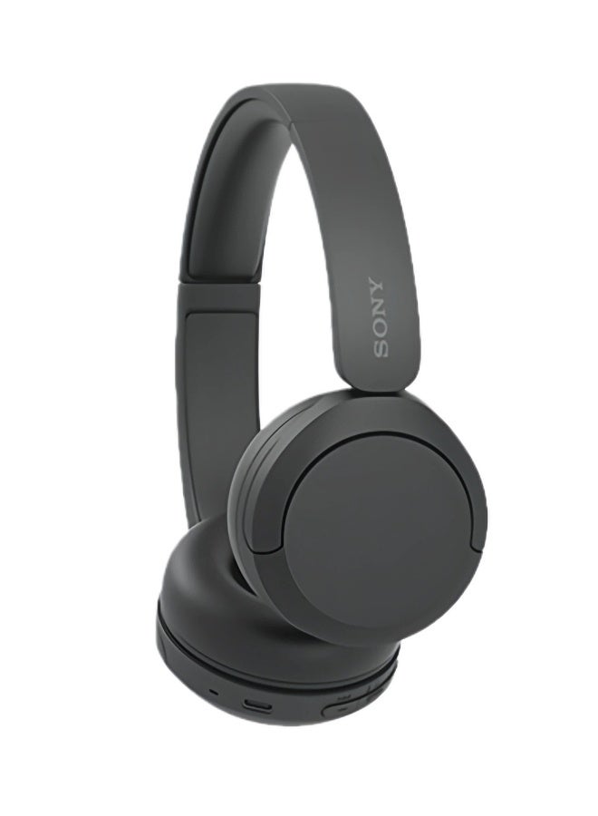 سوني سماعات رأس لاسلكية WH-CH520 بتقنية بلوتوث، توضع على الأذن، مزودة بميكروفون وعمر بطارية يصل إلى 50 ساعة مع شحن سريع لإجراء المكالمات الهاتفية، لون أسود - Image 2