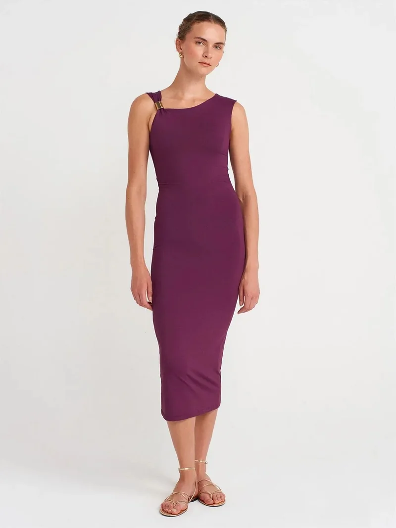 ديلفين Dilvin Sleeveless Bodycon Midi Dress With Accessory Detail