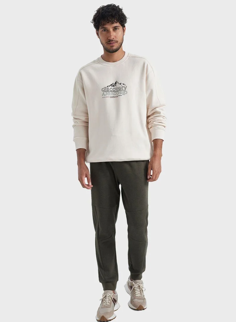 DeFacto Graphic Sweatshirt