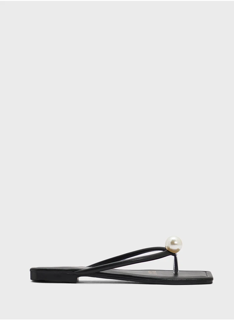 جينجر Thong Sandal With Pearl