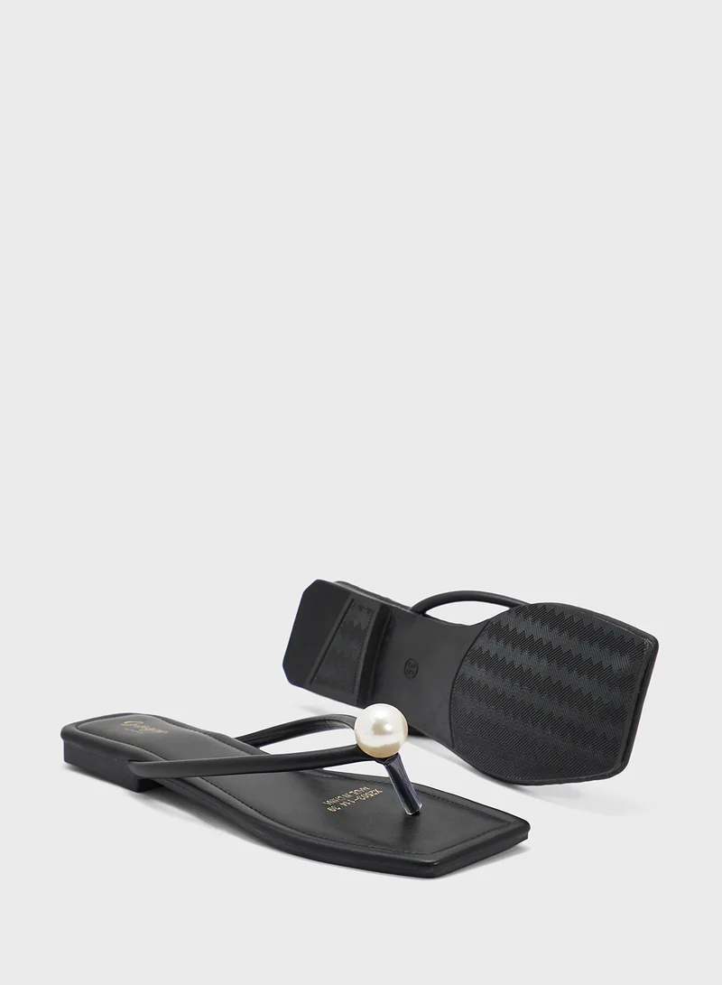 Ginger Thong Sandal With Pearl